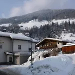 Alpina Neustift Нойштифт-им-Штубайталь